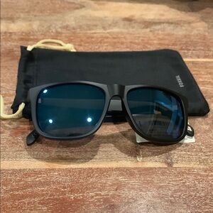 Fossil Black Sunglasses with Blue Lenses